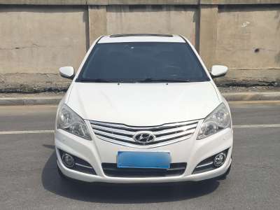 2014年8月 現(xiàn)代 悅動 1.6L 自動頂級型圖片