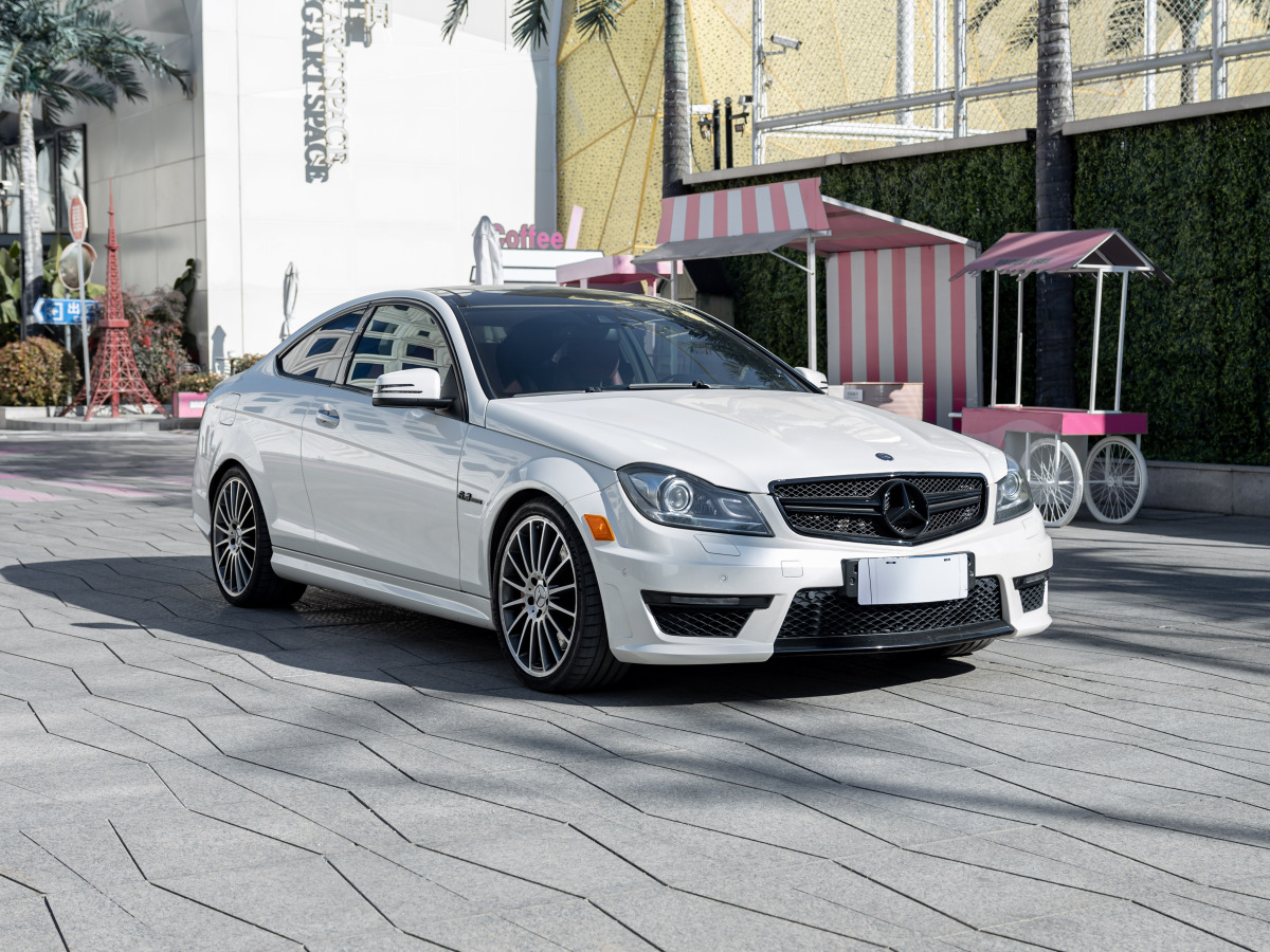 奔馳 奔馳C級(jí)AMG  2012款 AMG C 63 Coupe 高性能版圖片