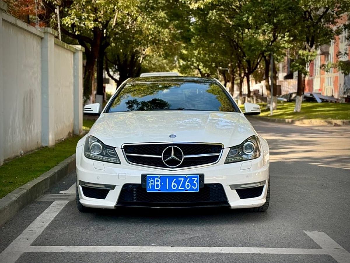 奔馳 奔馳C級(jí)AMG  2012款 AMG C 63 Coupe 動(dòng)感型圖片