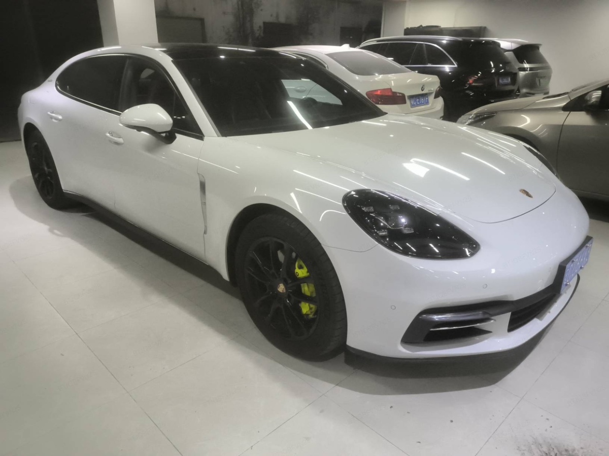 保時(shí)捷 Panamera  2017款 Panamera 4 行政加長(zhǎng)版 3.0T圖片