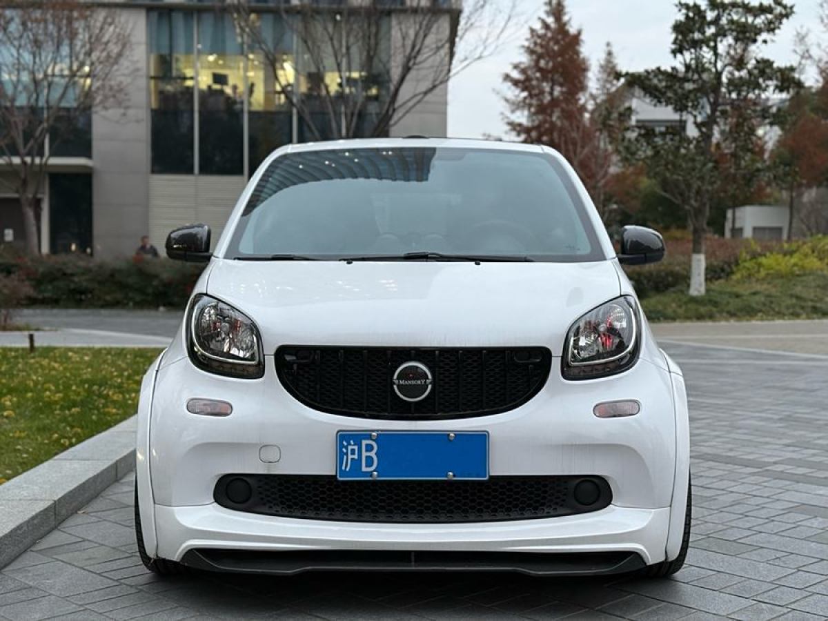 smart fortwo  2016款 0.9T 66千瓦敞篷先鋒版圖片