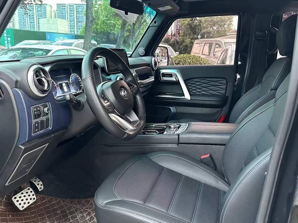北京 BJ40  2018款 PLUS 2.3T 自動(dòng)四驅(qū)尊享版圖片