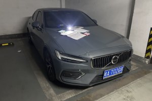 S60L 沃尔沃 B4 智逸豪华版