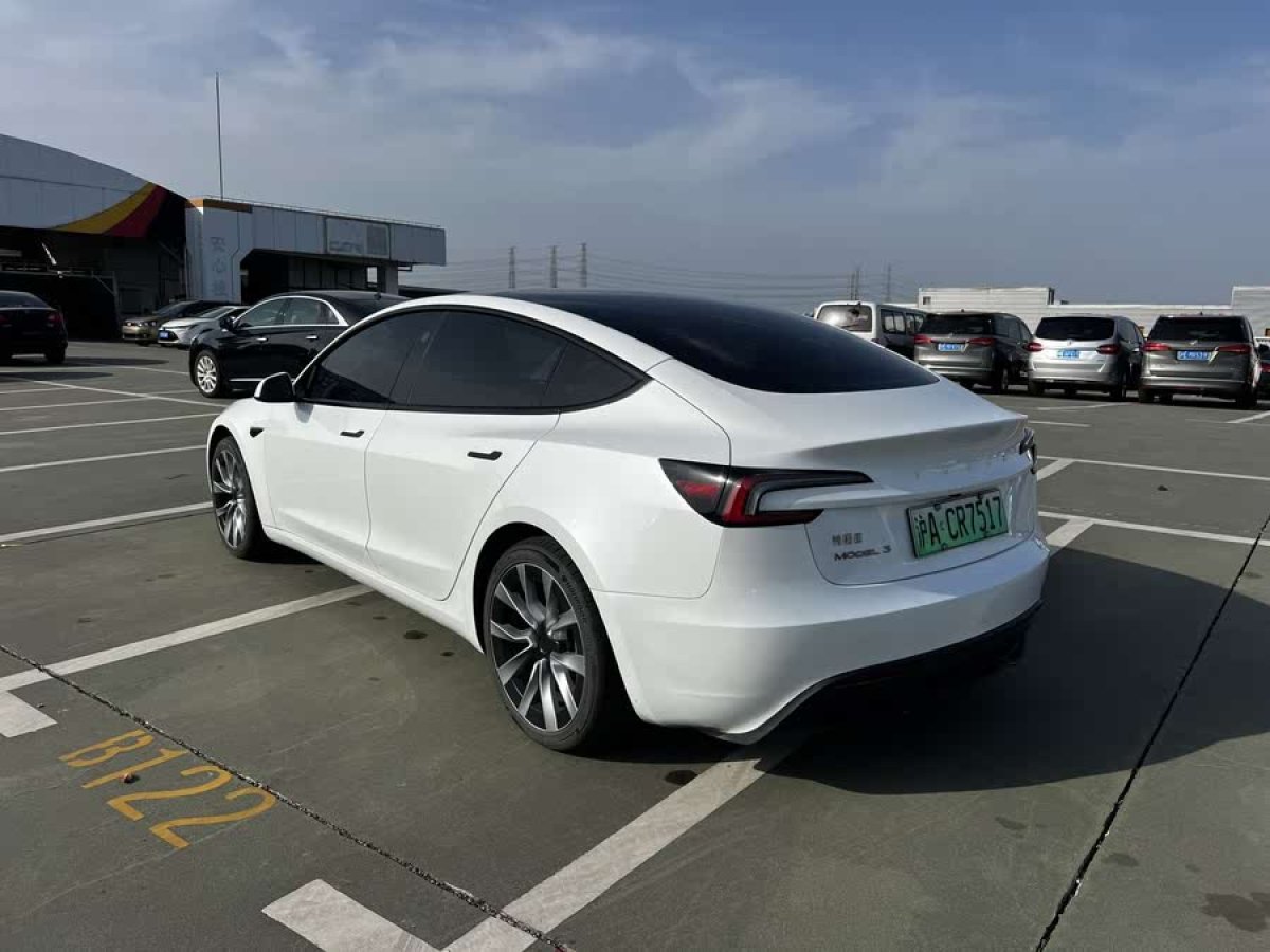 特斯拉 Model 3  2023款 煥新版 后輪驅(qū)動(dòng)圖片
