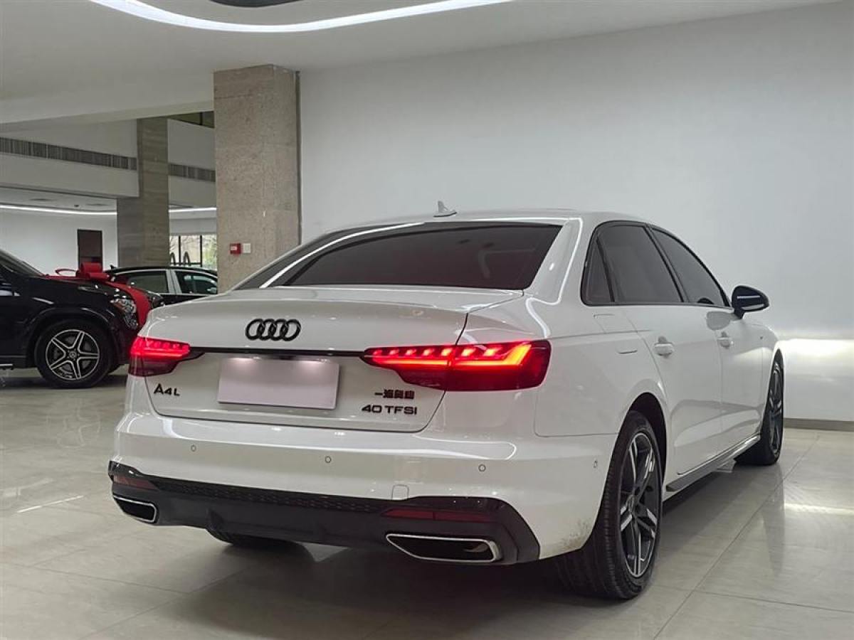 奧迪 奧迪A4L  2022款 40 TFSI 豪華動感型圖片