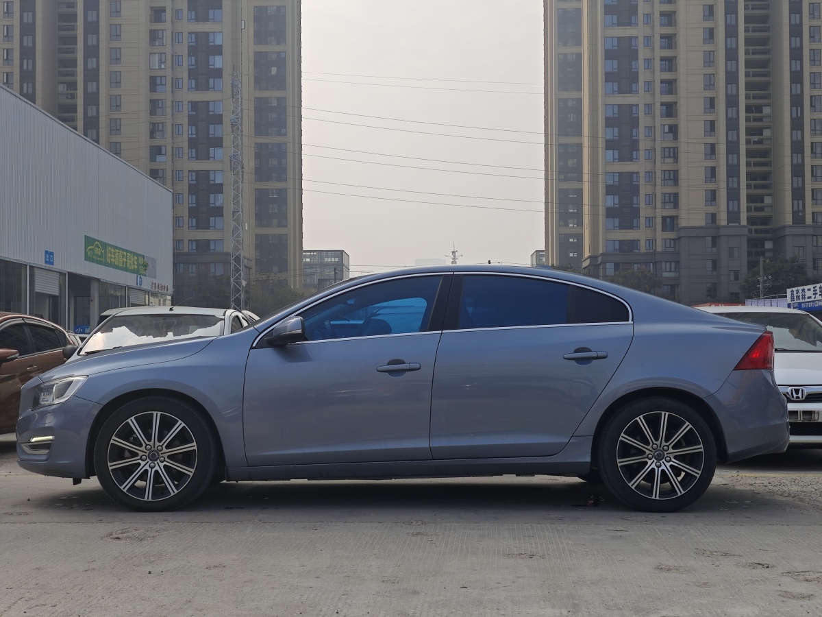 沃爾沃 S60  2015款 L 2.0T T5 智馭版圖片