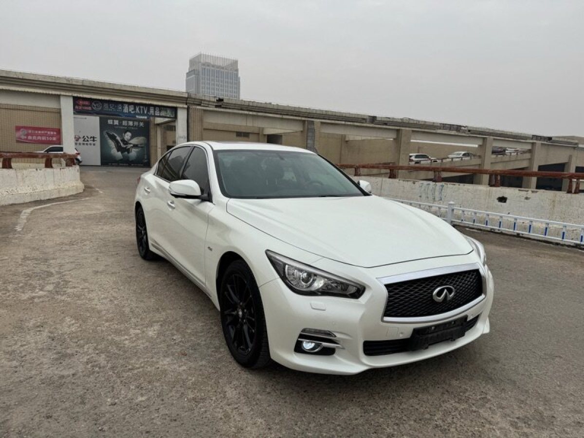 英菲尼迪 Q50L  2016款 2.0T 悅享版圖片