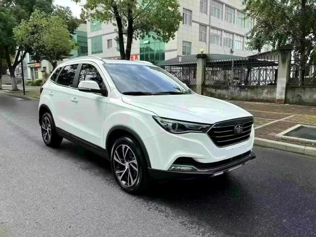 奔騰 X40  2019款 1.6L 自動(dòng)豪華型圖片