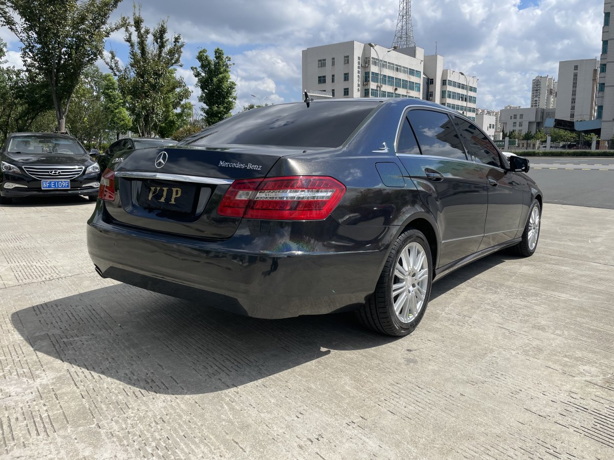 奔馳 奔馳E級  2013款 E 260 L CGI優(yōu)雅型圖片