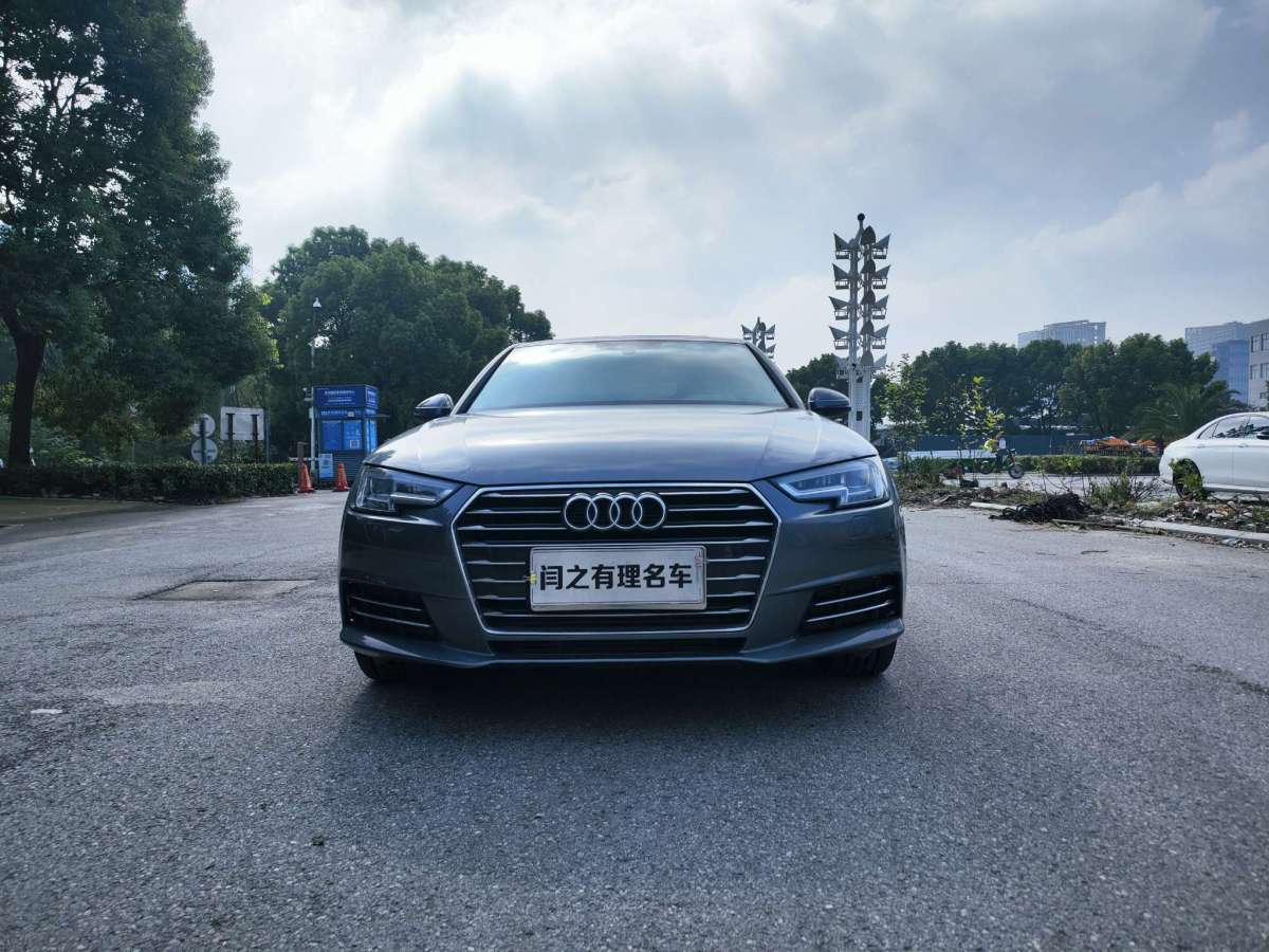 奧迪 奧迪A4L  2018款 30周年年型 40 TFSI 進(jìn)取型圖片