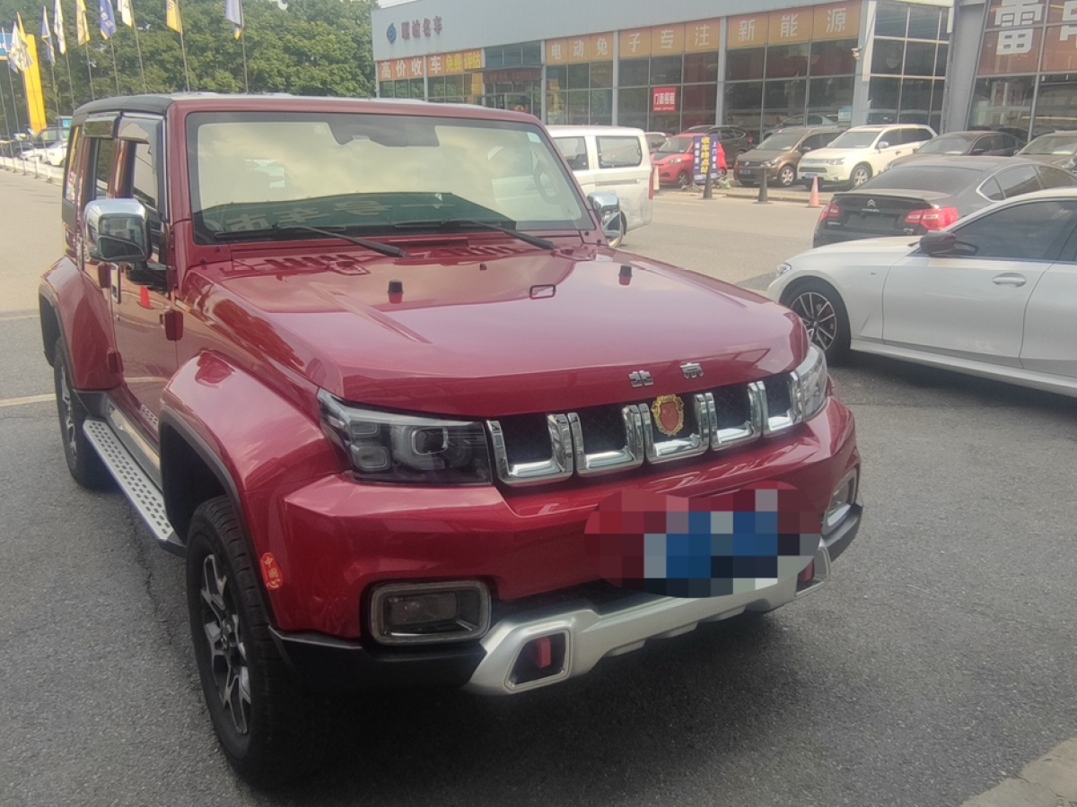 北京 BJ40  2019款  PLUS 2.3T 自動四驅(qū)尊享版 國VI圖片