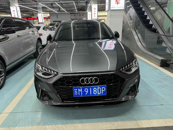 奥迪 奥迪A4L  2022款 40 TFSI 豪华动感型