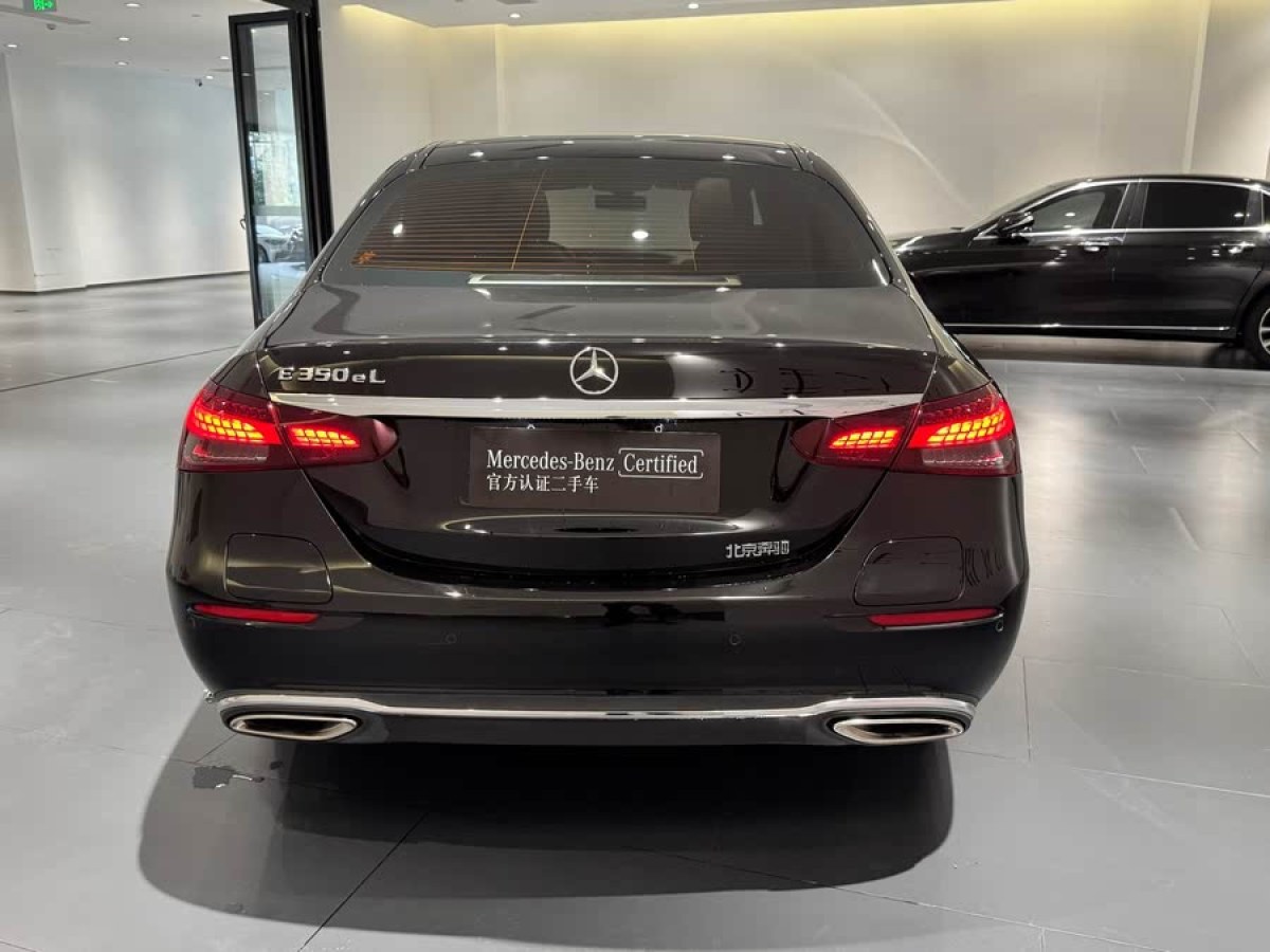 奔馳 奔馳E級新能源  2022款 改款 E 350 e L 插電式混合動力轎車圖片
