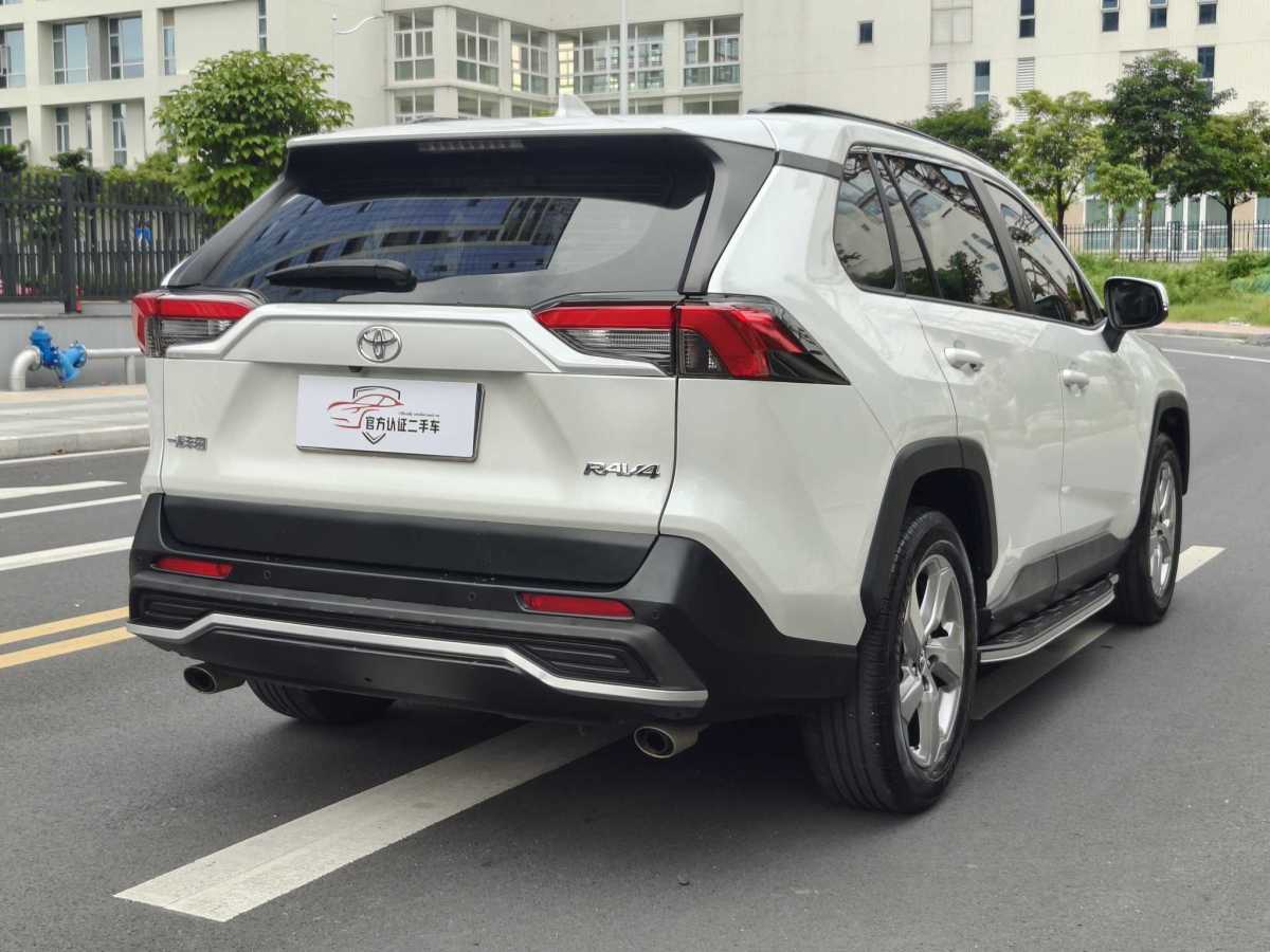 2021年8月豐田 RAV4  2018款 榮放 2.0L CVT兩驅(qū)風(fēng)尚版