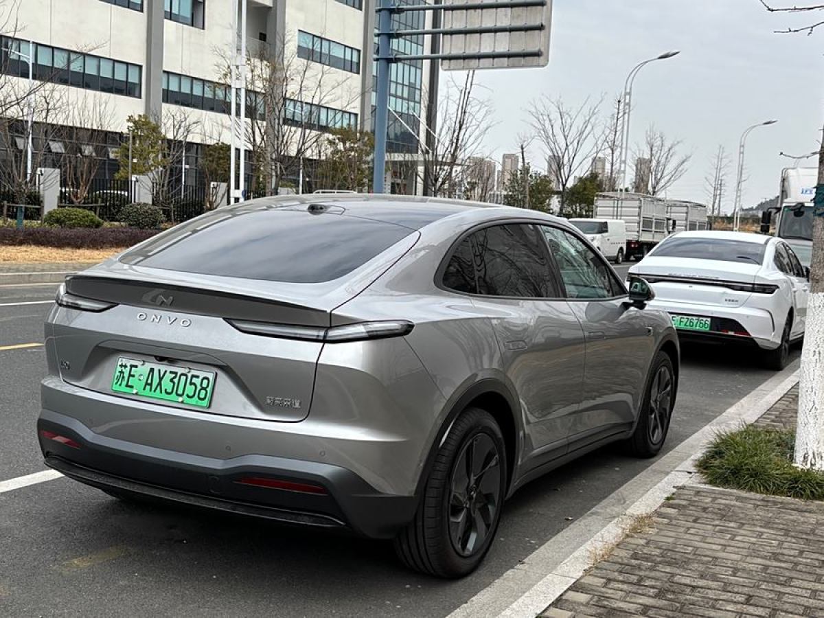 蔚來(lái) 樂(lè)道L60  2024款 60kwh 后驅(qū)版圖片