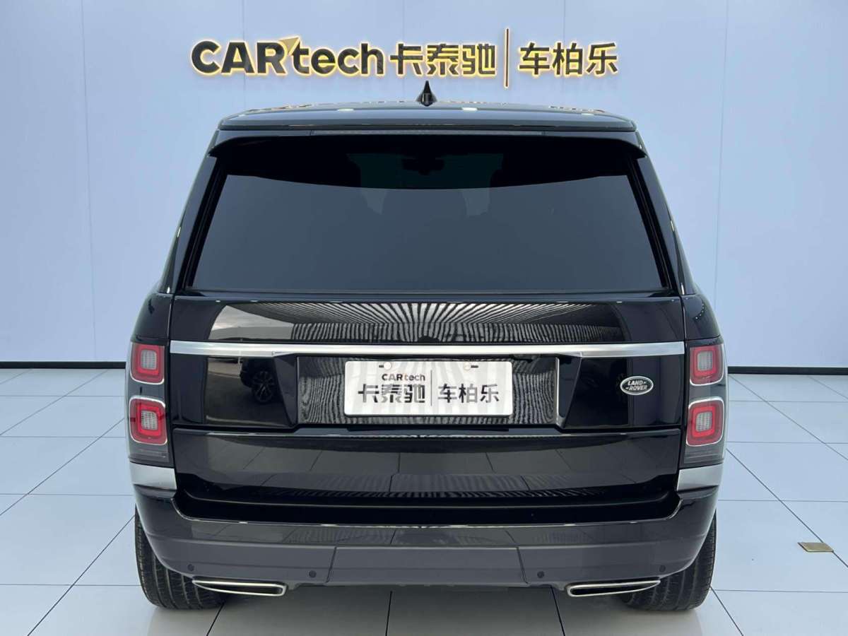 路虎 揽胜  2021款 3.0 L6 传世加长经典版图片