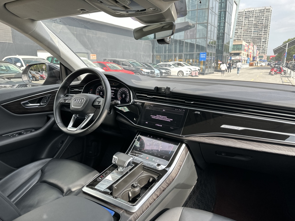 奧迪 奧迪Q8  2019款 55 TFSI 豪華動感型圖片