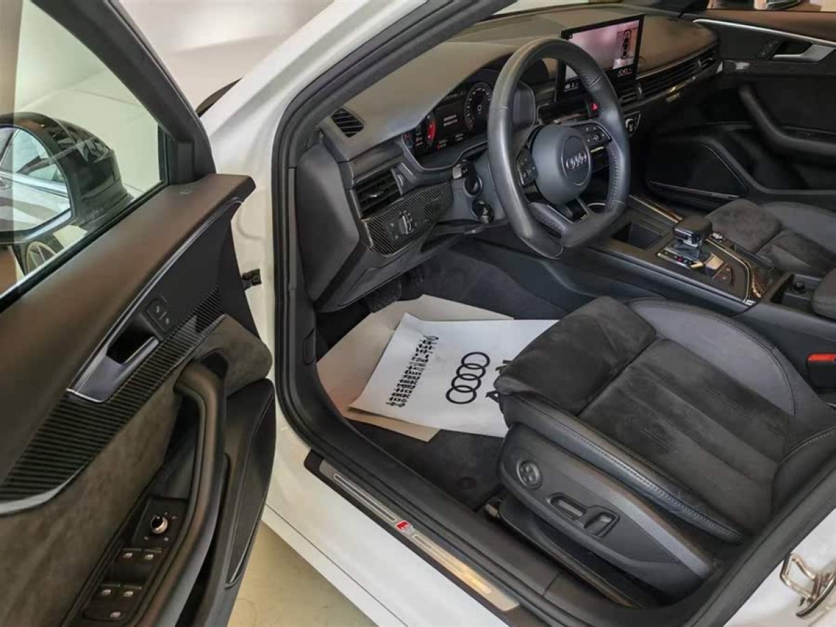 奧迪 奧迪A4L  2020款 45 TFSI quattro 臻選動感型圖片