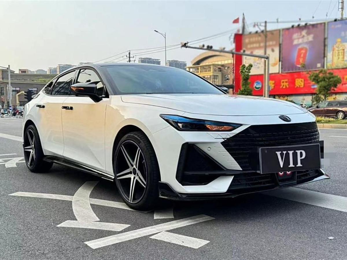 長安 長安UNI-V  2022款 1.5T 卓越型圖片