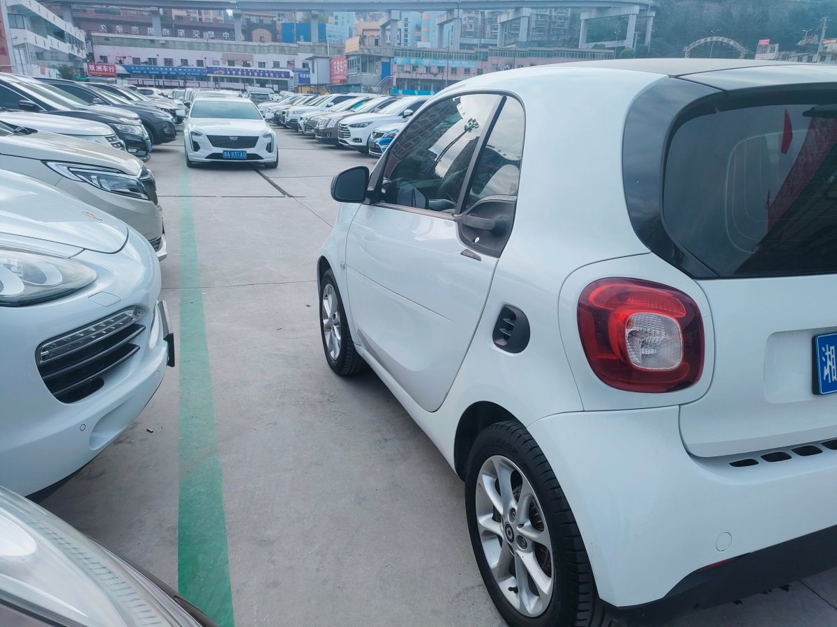 smart fortwo  2015款 1.0L 52千瓦硬頂靈動版圖片