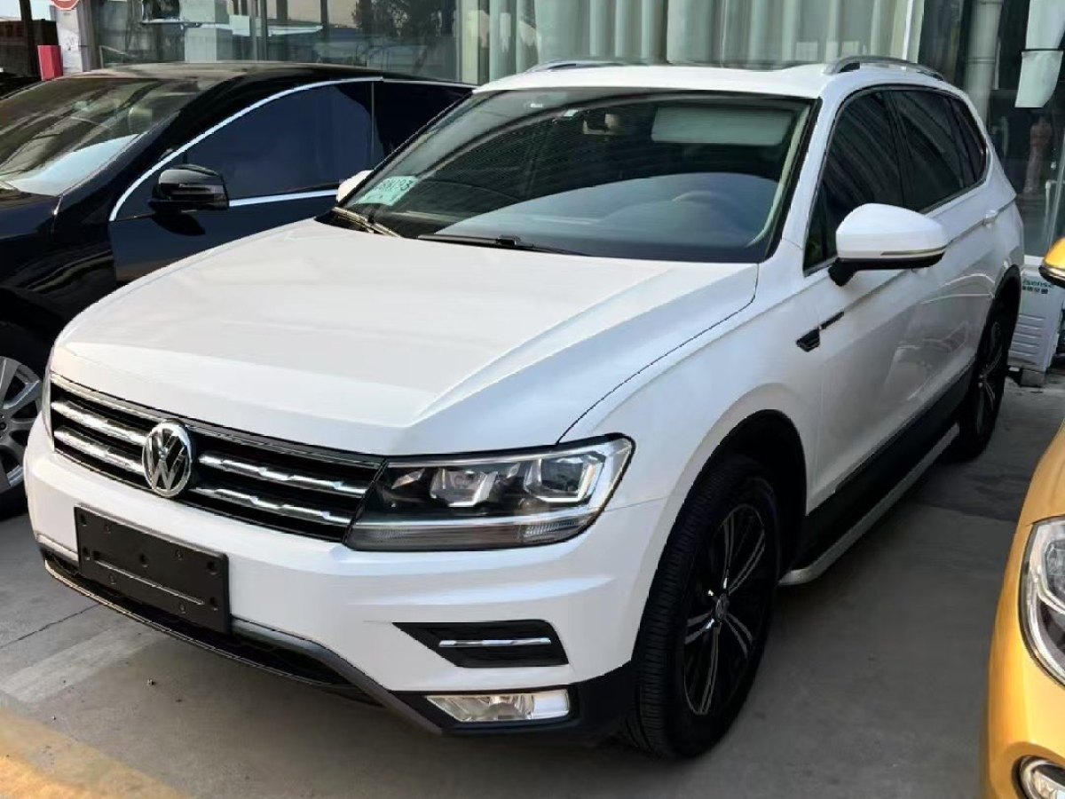 大眾 途觀(guān)L  2019款 改款 330TSI 自動(dòng)兩驅(qū)全景舒適版 國(guó)VI圖片