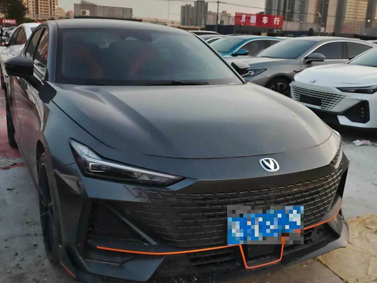 長(zhǎng)安 長(zhǎng)安UNI-V  2023款 1.5T 運(yùn)動(dòng)版圖片