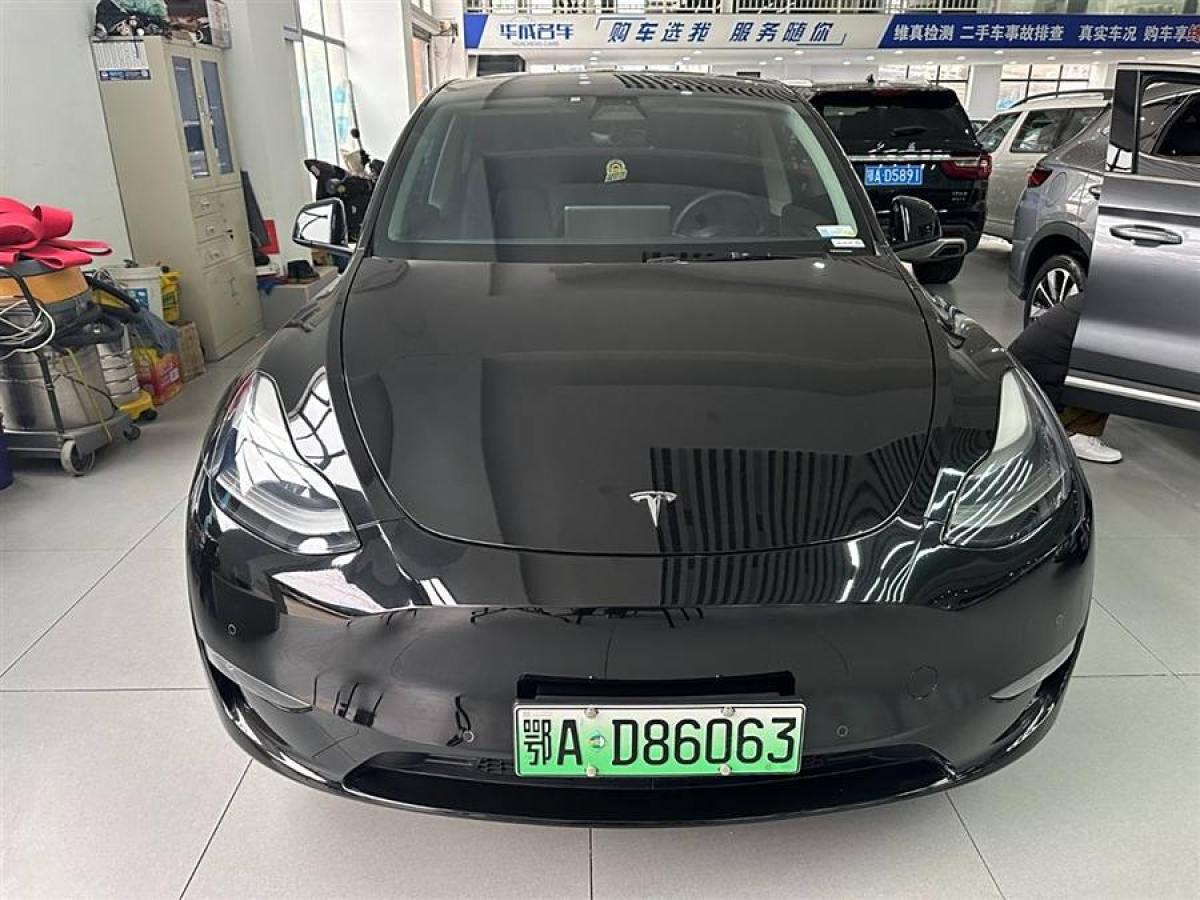 特斯拉 Model 3  2021款 改款 標(biāo)準(zhǔn)續(xù)航后驅(qū)升級版圖片