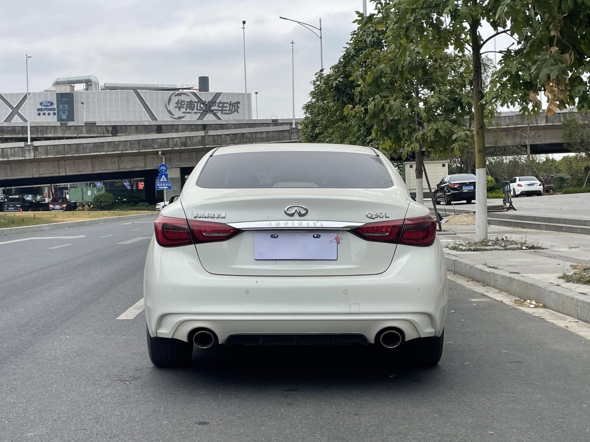 英菲尼迪 Q50L  2021款 2.0T 舒適版圖片