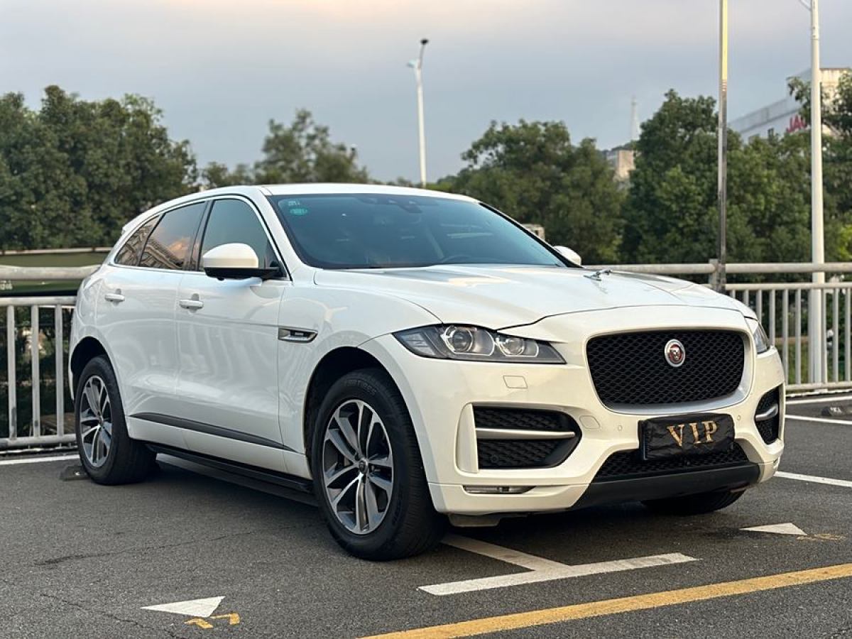 2017年6月捷豹 F-PACE  2016款 3.0 SC 四驅(qū)R-Sport運動版