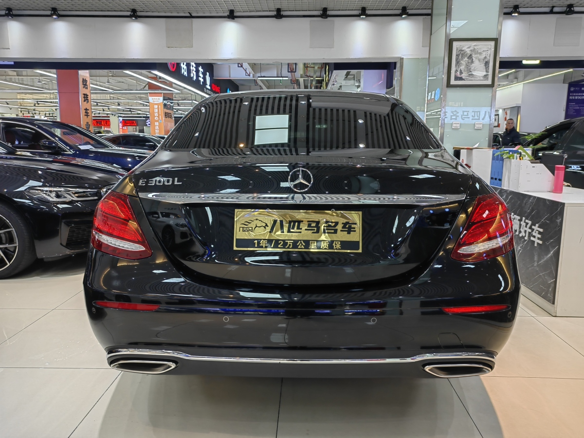 奔馳 奔馳E級  2019款 改款 E 300 L 豪華型圖片