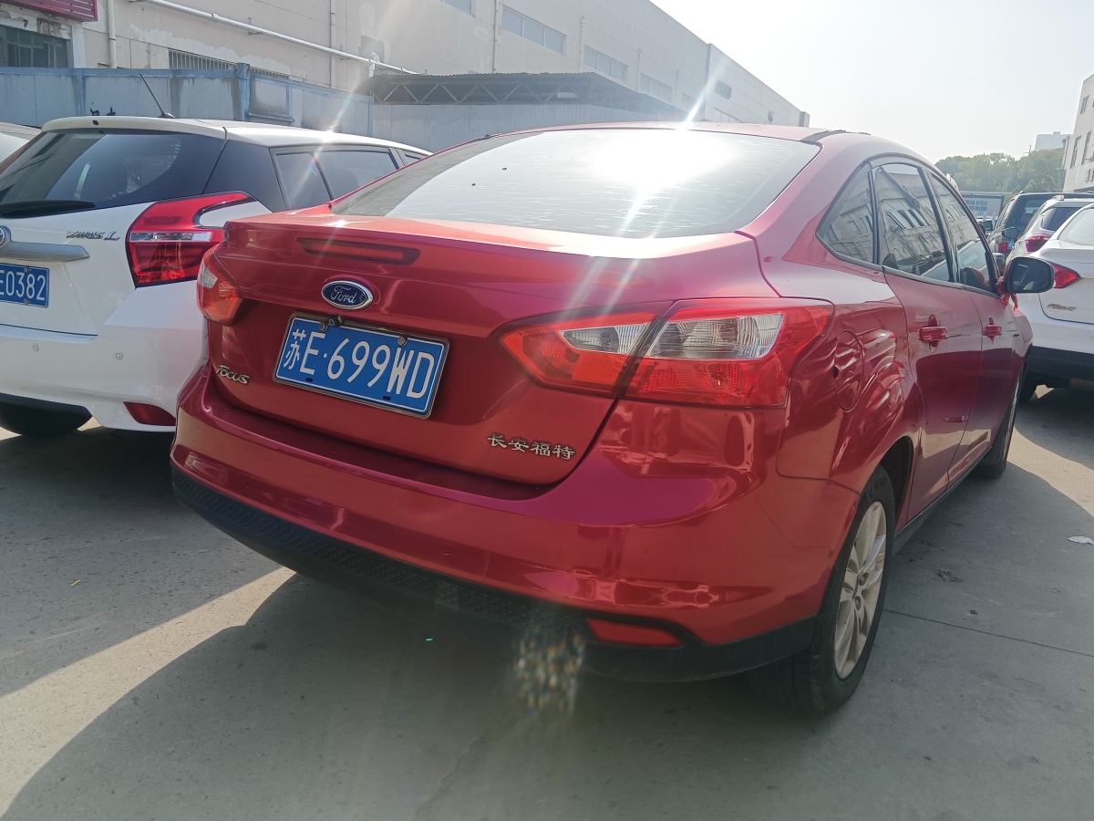 福特 ?？怂? 2012款 三廂 1.6L 手動舒適型圖片