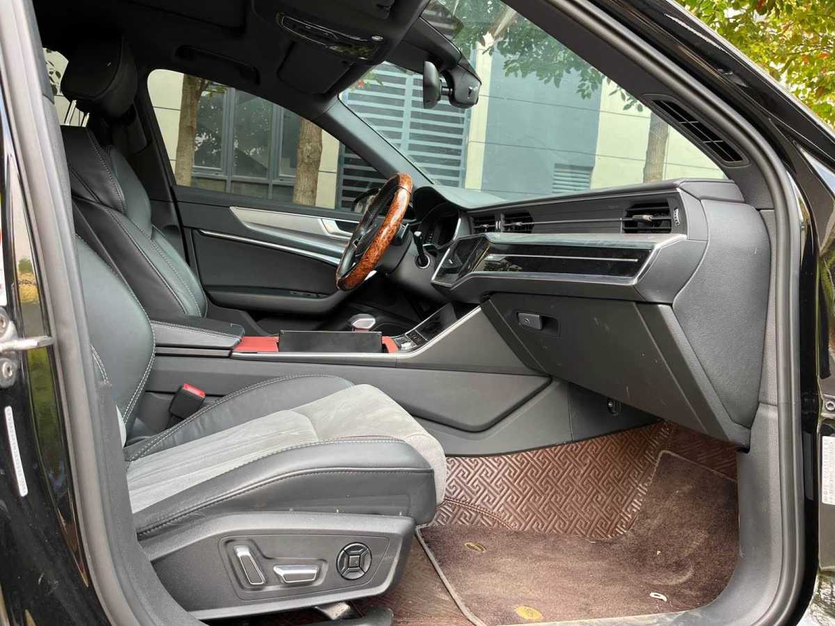 奧迪 奧迪A6L  2019款 45 TFSI quattro 臻選動感型圖片