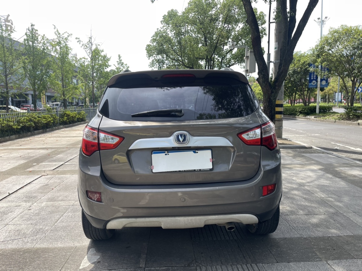 長(zhǎng)安 CS35  2015款 1.6L 自動(dòng)豪華型 國(guó)IV圖片