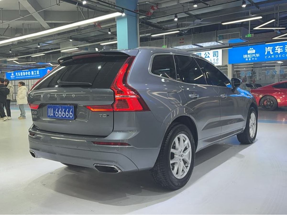 沃爾沃 XC60  2018款 T5 四驅(qū)智逸版圖片