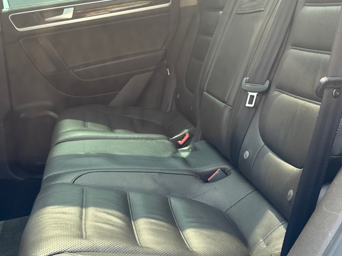 大眾 途銳  2015款 3.0TDI 柴油標配型圖片