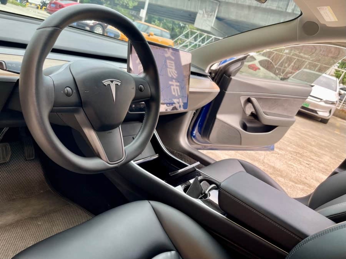 特斯拉 Model 3  2019款 標準續(xù)航后驅升級版圖片