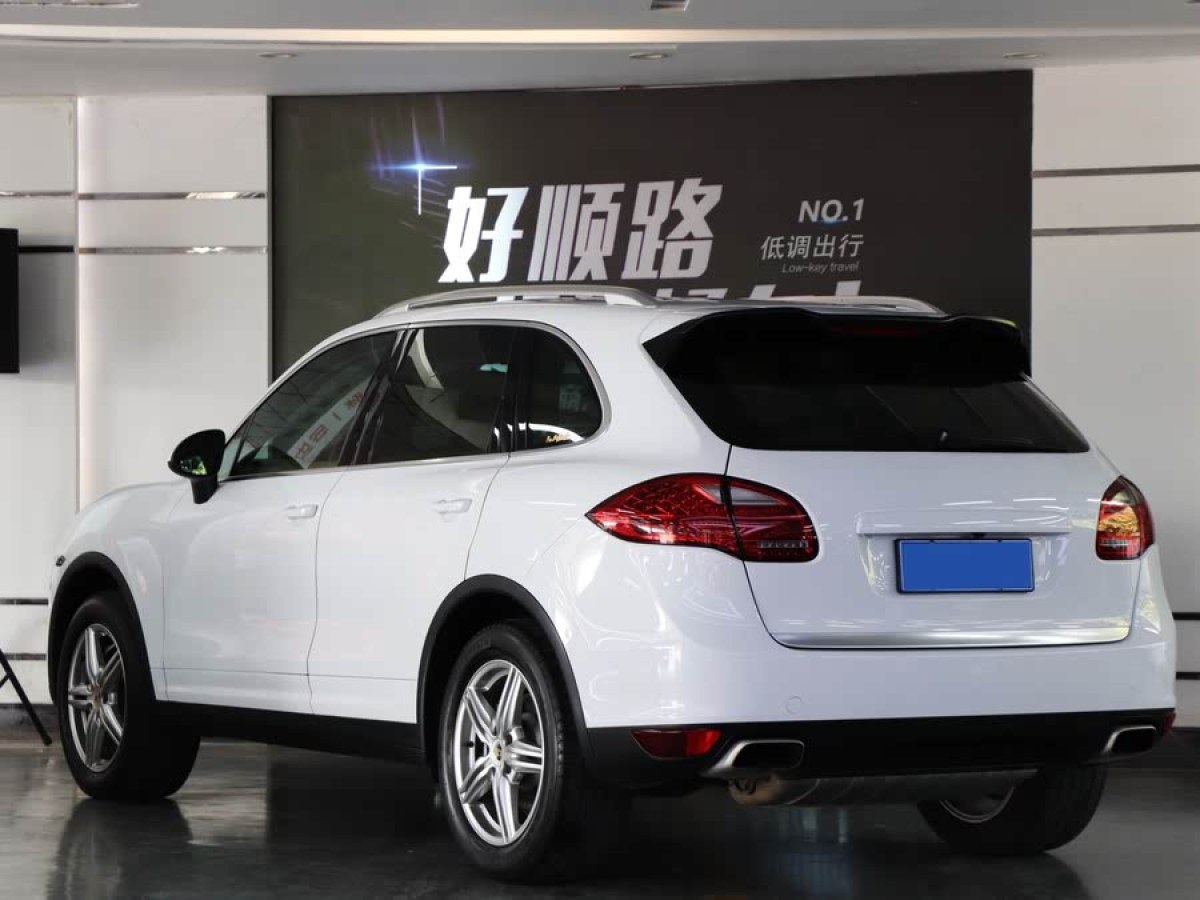 保時(shí)捷 Cayenne  2011款 Cayenne 3.0T圖片