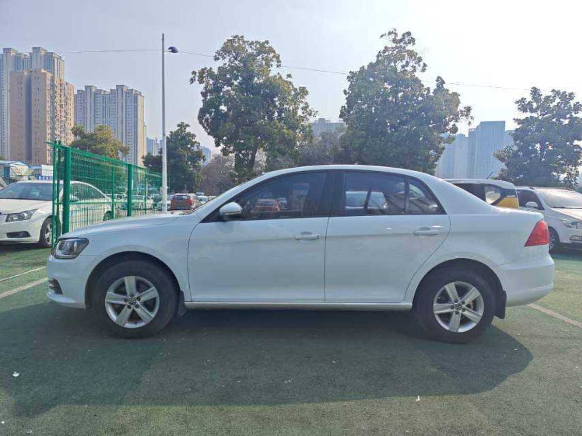 大眾 寶來  2014款 1.6L 手動(dòng)舒適型圖片