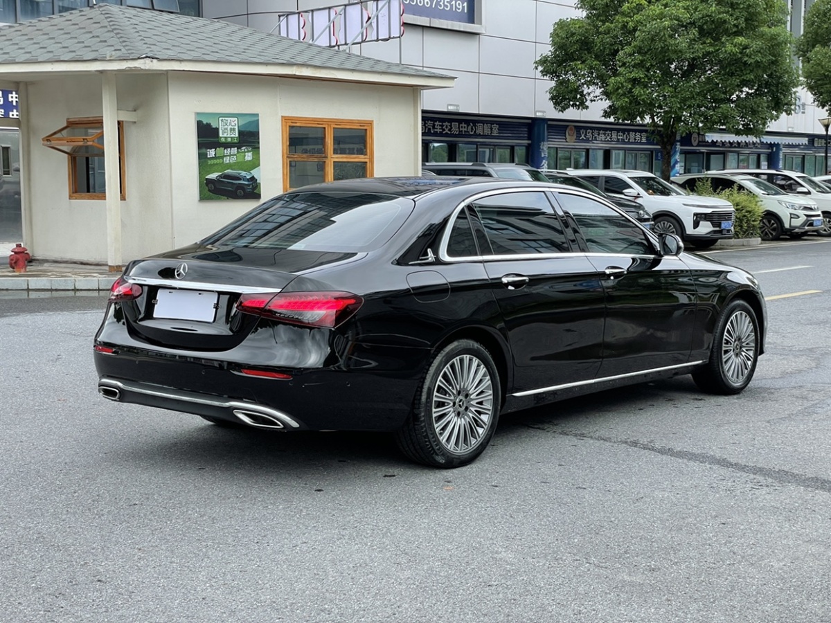 奔馳 奔馳E級(jí)  2023款 E 300 L 豪華型圖片