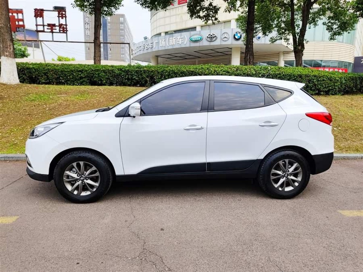 現(xiàn)代 ix35  2015款 2.0L 自動兩驅(qū)舒適型 國V圖片