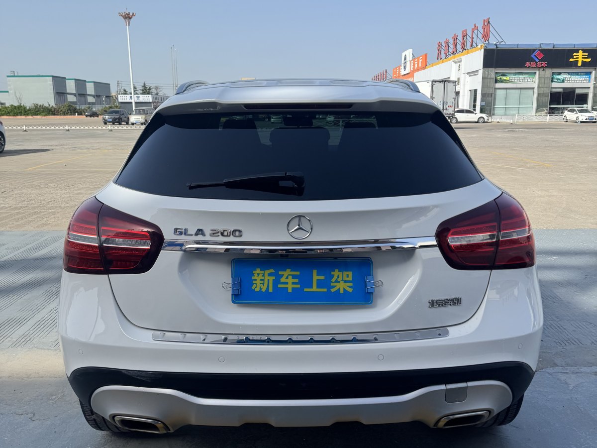 奔馳 奔馳GLA  2018款 GLA 200 動感型圖片