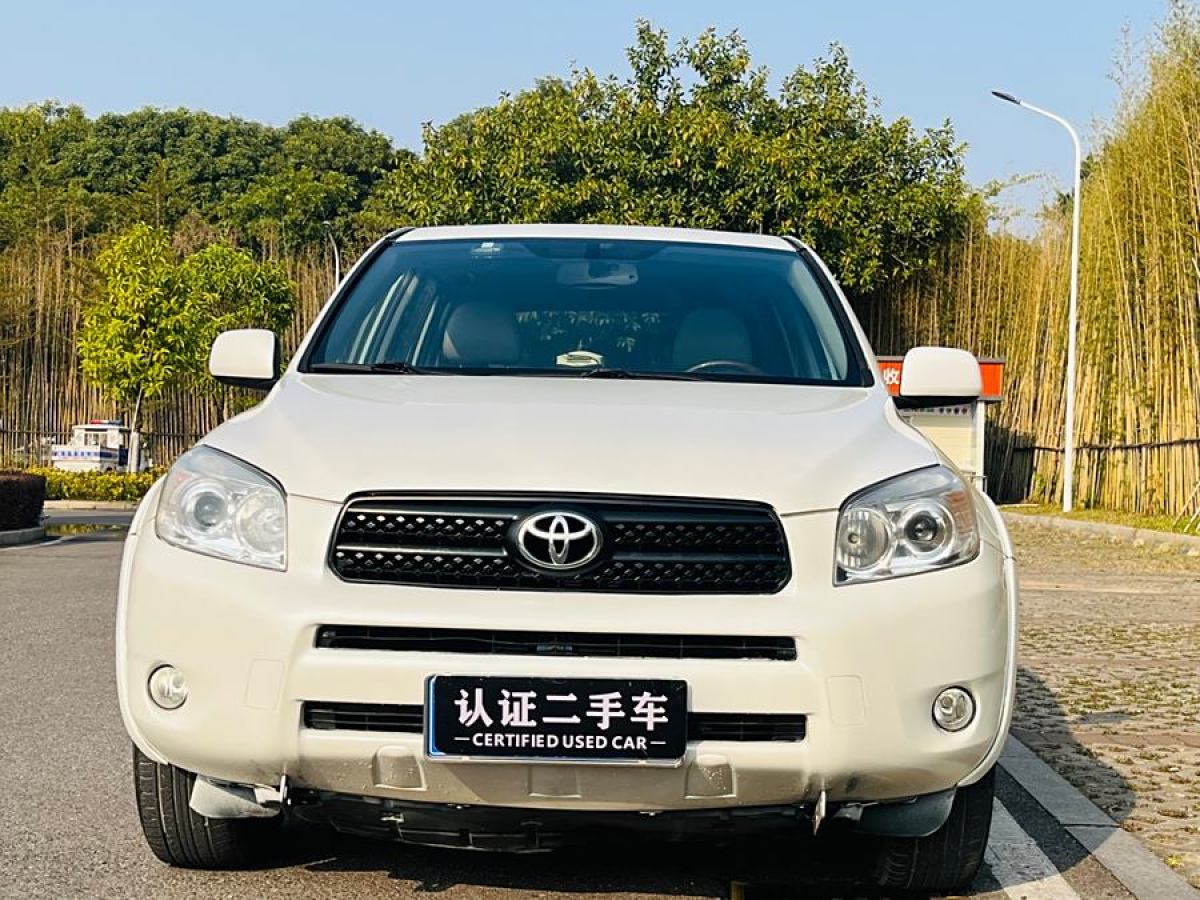 豐田 RAV4  2006款 2.4 標(biāo)準(zhǔn)型圖片