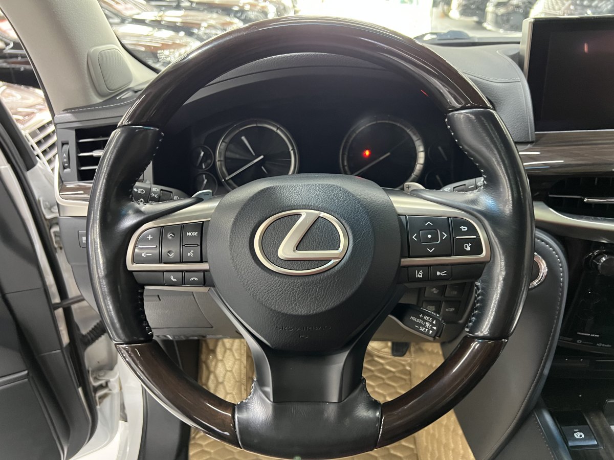 雷克薩斯 LX  2015款 LX570 中東版圖片