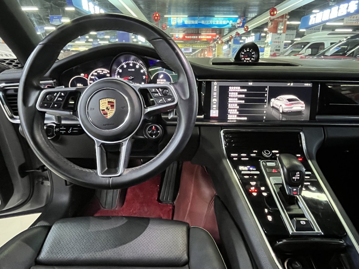 保時(shí)捷 Panamera  2019款 Panamera 十周年紀(jì)念版 2.9T圖片