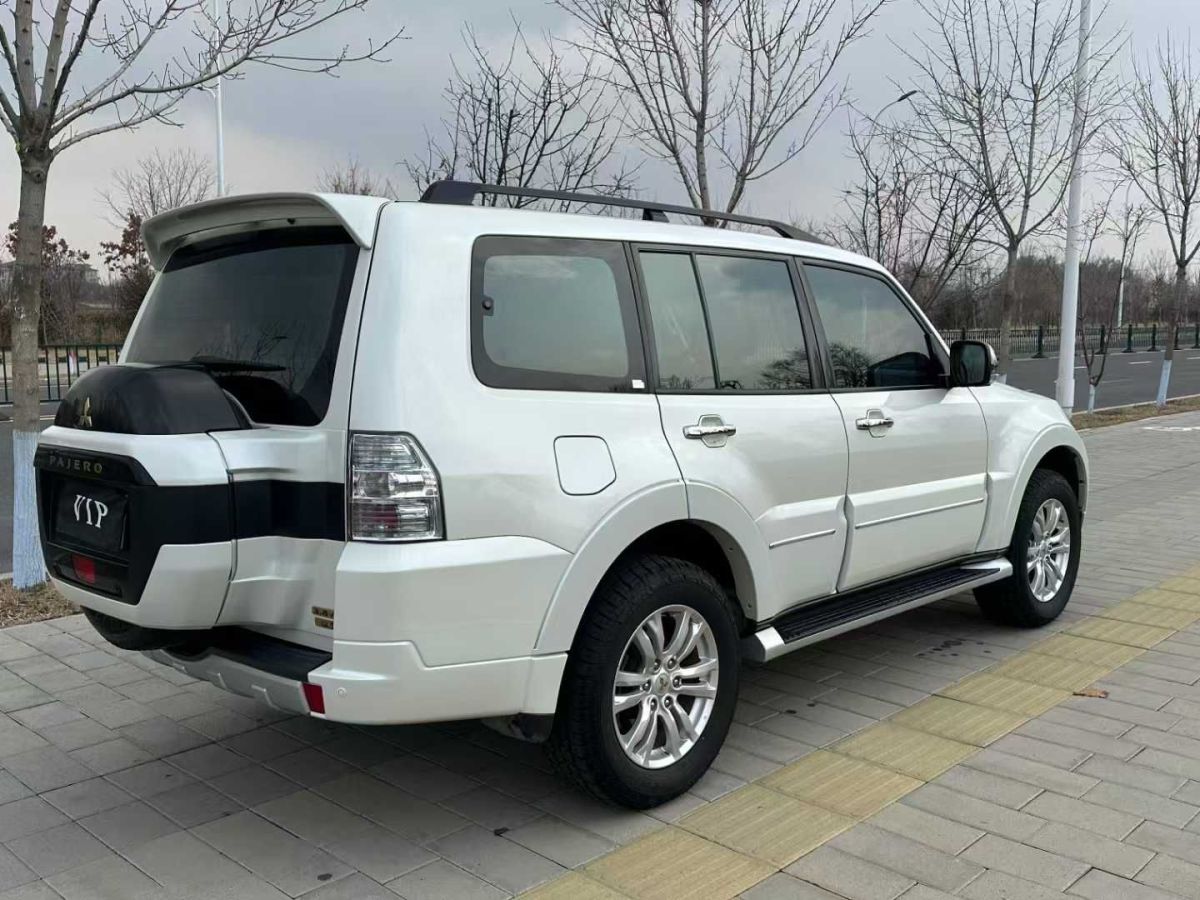 奔馳 V級  2020款 V 260 領(lǐng)航版圖片
