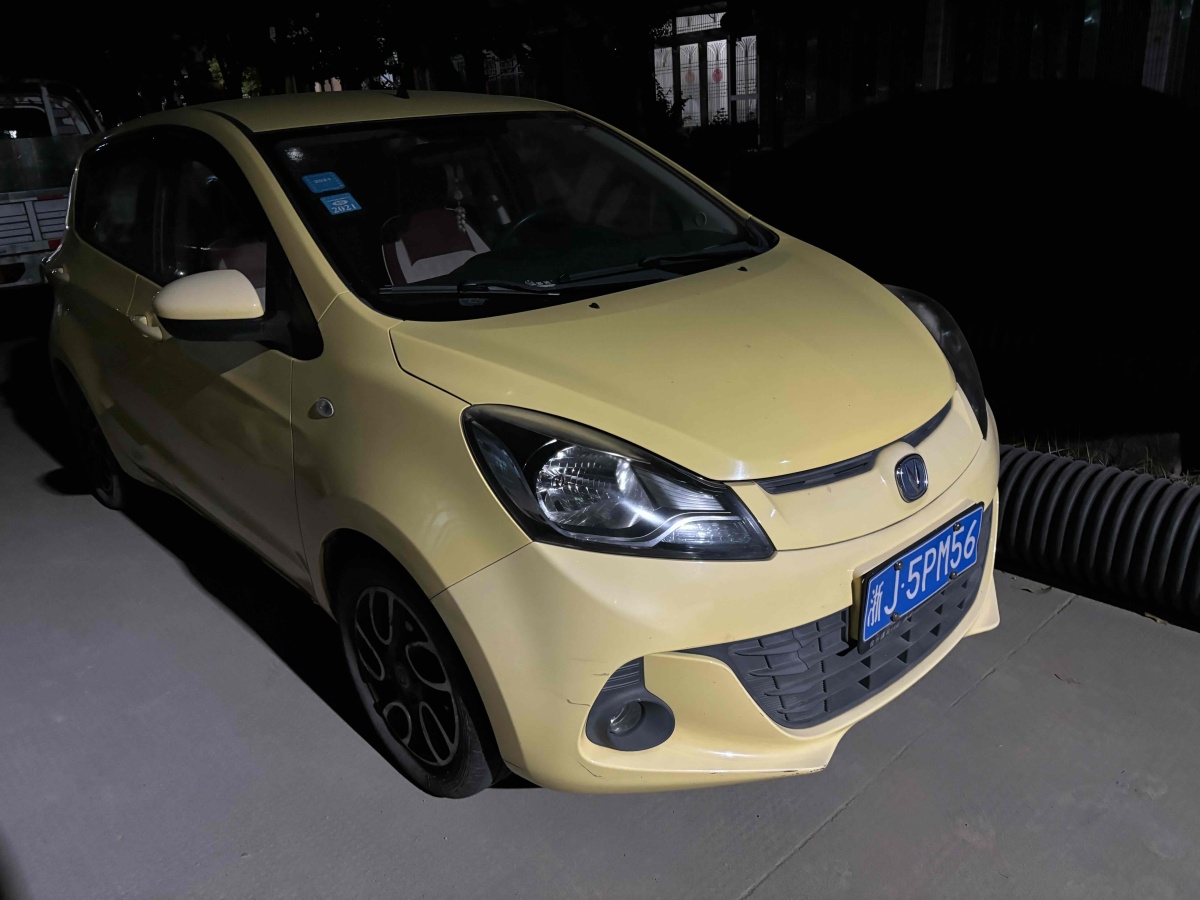 長(zhǎng)安 奔奔  2015款 1.4L IMT尊貴型 國(guó)IV圖片