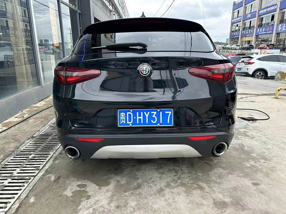 阿爾法·羅密歐 Stelvio  2017款 2.0T 200HP 精英版圖片