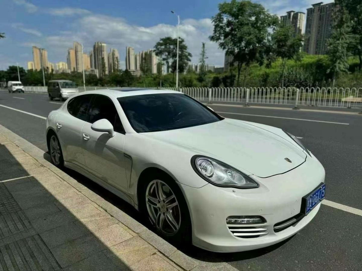 2013年1月保時(shí)捷 Panamera  2013款 Panamera Platinum Edition 3.6L