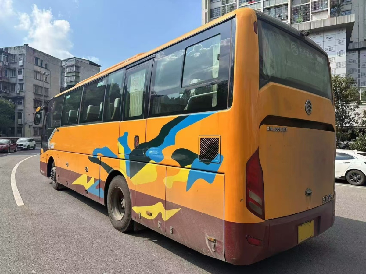 國五39座金旅6957一手營運車圖片