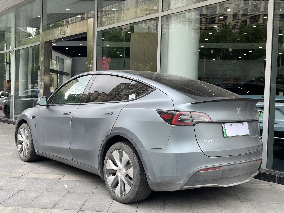 特斯拉 Model Y  2022款 后輪驅(qū)動(dòng)版圖片